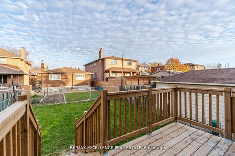 Photo 40 at 55 Renfield Street, Amesbury, Toronto