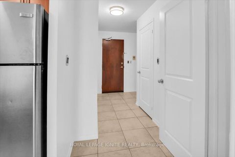 Photo 5 at 7G - 8 Rosebank Drive, Malvern, Toronto