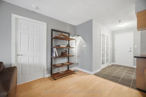 Photo 14 at 1418 - 3880 Duke Of York Boulevard, City Centre, Mississauga