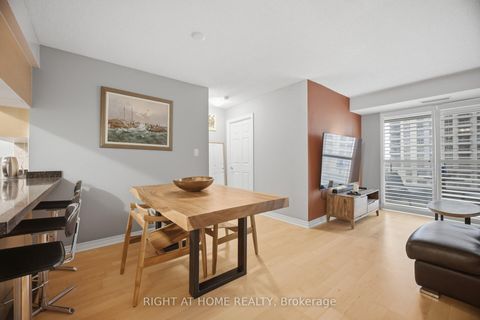 Photo 15 at 1418 - 3880 Duke Of York Boulevard, City Centre, Mississauga