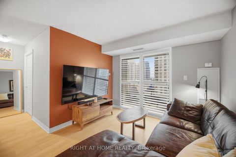 Photo 18 at 1418 - 3880 Duke Of York Boulevard, City Centre, Mississauga