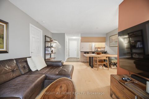 Photo 20 at 1418 - 3880 Duke Of York Boulevard, City Centre, Mississauga