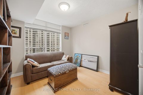 Photo 26 at 1418 - 3880 Duke Of York Boulevard, City Centre, Mississauga