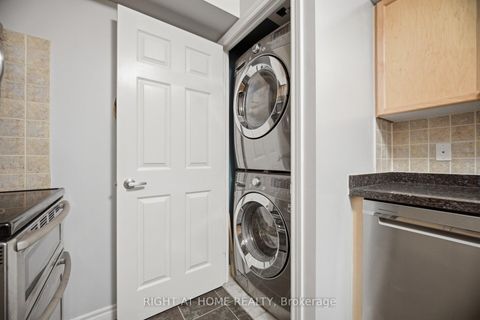 Photo 30 at 1418 - 3880 Duke Of York Boulevard, City Centre, Mississauga