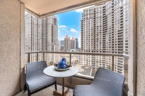 Photo 33 at 1418 - 3880 Duke Of York Boulevard, City Centre, Mississauga