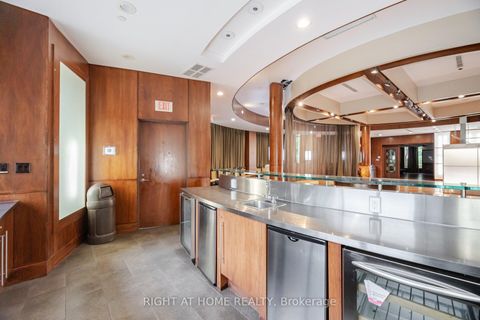 Photo 42 at 1418 - 3880 Duke Of York Boulevard, City Centre, Mississauga