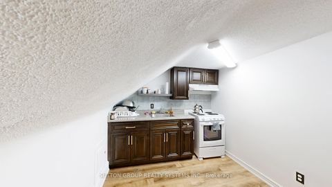 Photo 17 at 337 Perth Avenue, Junction, Toronto