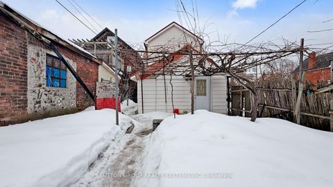 Photo 22 at 337 Perth Avenue, Junction, Toronto