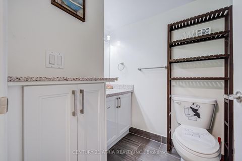 Photo 10 at 1609 - 18 Sommerset Way, Willowdale East, Toronto