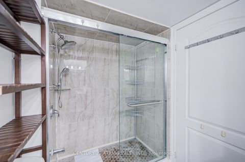 Photo 12 at 1609 - 18 Sommerset Way, Willowdale East, Toronto