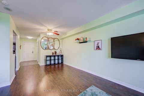 Photo 17 at 1609 - 18 Sommerset Way, Willowdale East, Toronto