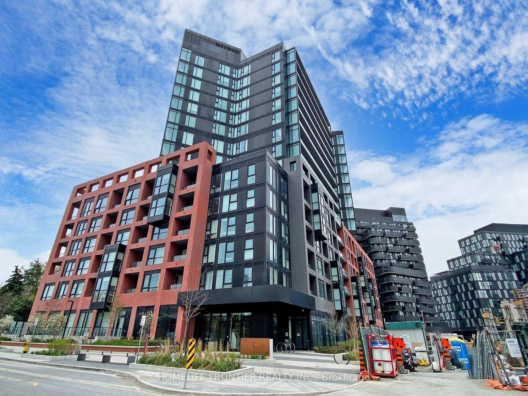 709 - 8 Tippet Road, Clanton Park, Toronto photo number 2