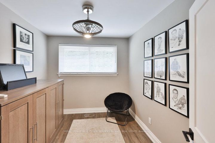 Photo 24 at 1404 Lewisham Drive, Clarkson, Mississauga