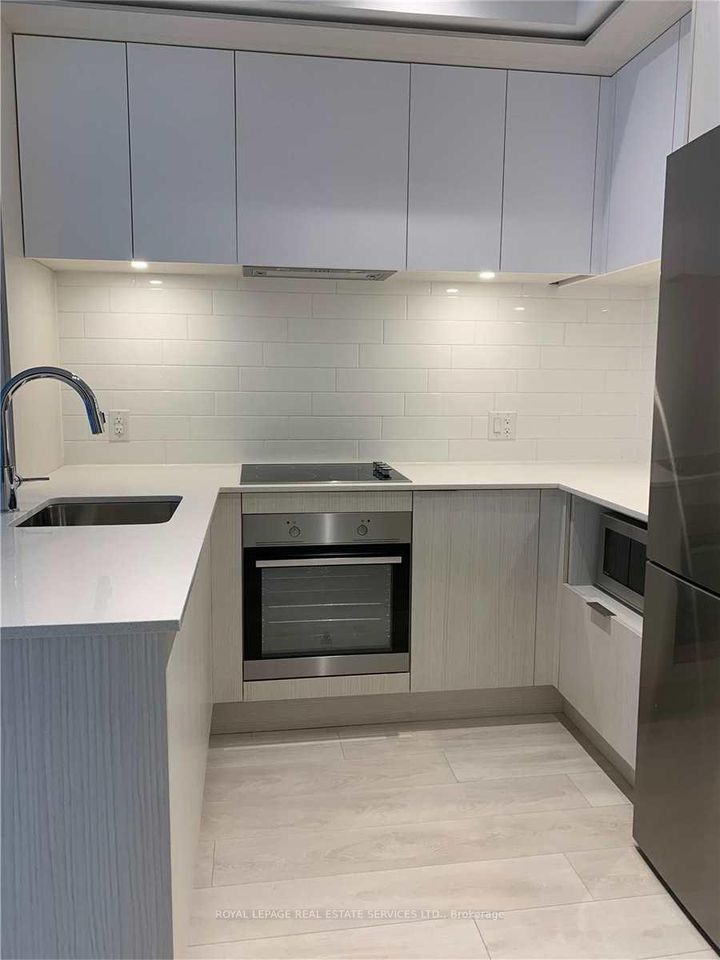 Photo 9 at 912 - 225 Sumach Street, Regent Park, Toronto