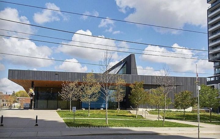 Photo 17 at 912 - 225 Sumach Street, Regent Park, Toronto