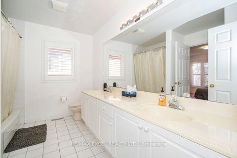 Photo 16 at 28 Fortune Crescent, Rouge Woods, Richmond Hill