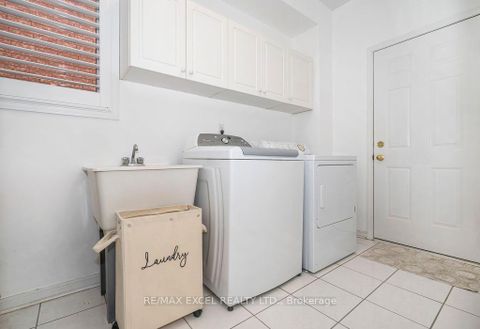 Photo 17 at 28 Fortune Crescent, Rouge Woods, Richmond Hill