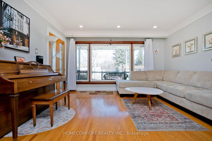 Photo 1 at 47 Tivoli Court, Guildwood, Toronto