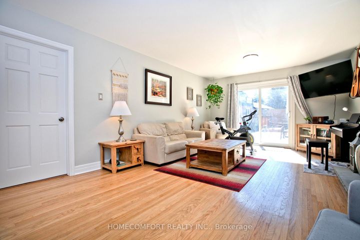 Photo 6 at 47 Tivoli Court, Guildwood, Toronto