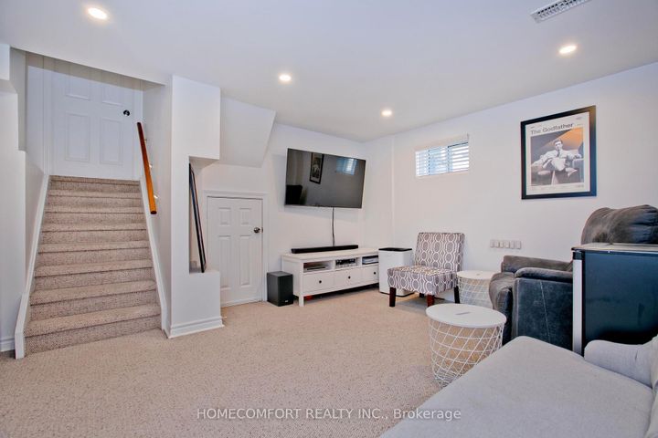 Photo 17 at 47 Tivoli Court, Guildwood, Toronto