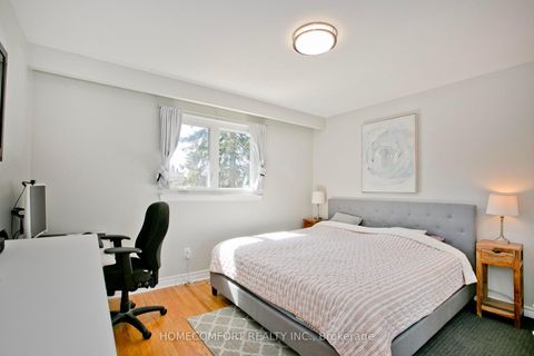 Photo 10 at 47 Tivoli Court, Guildwood, Toronto