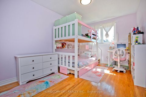 Photo 12 at 47 Tivoli Court, Guildwood, Toronto