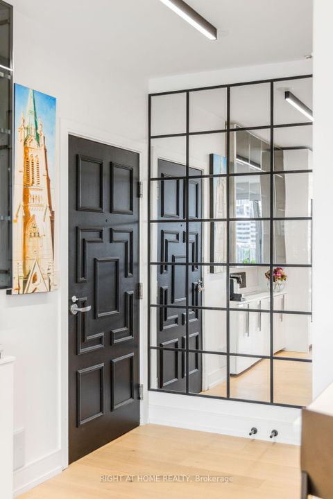 Photo 2 at 1402 - 168 King Street E, Moss Park, Toronto