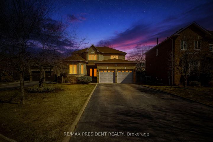 Photo 1 at 14 Samuel Crescent, Georgetown, Halton Hills