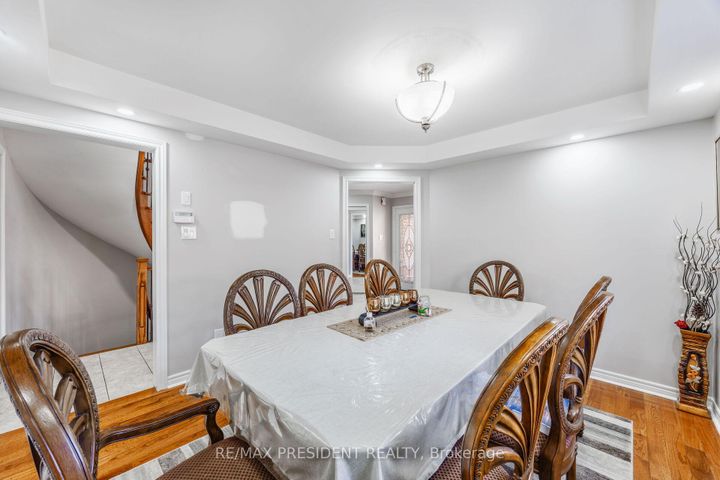 Photo 5 at 14 Samuel Crescent, Georgetown, Halton Hills