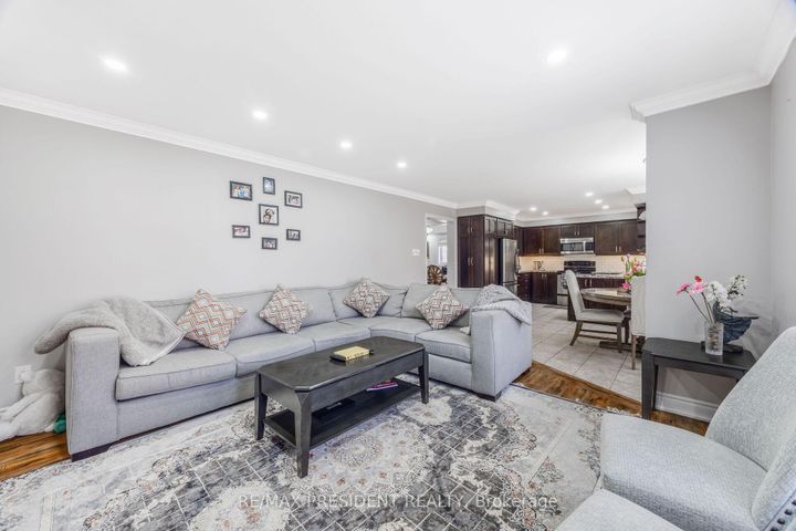 Photo 6 at 14 Samuel Crescent, Georgetown, Halton Hills