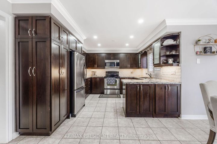 Photo 11 at 14 Samuel Crescent, Georgetown, Halton Hills