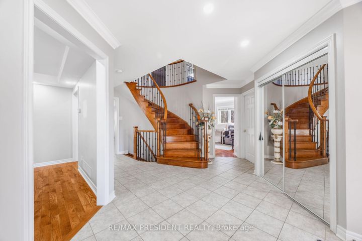 Photo 18 at 14 Samuel Crescent, Georgetown, Halton Hills