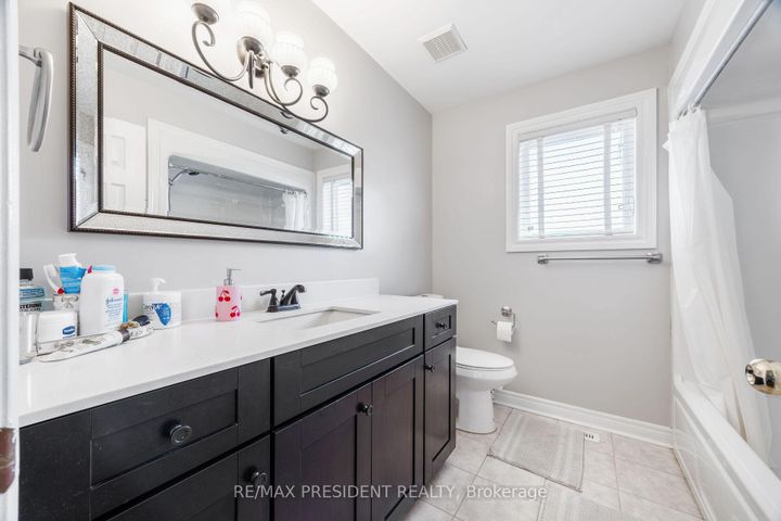 Photo 38 at 14 Samuel Crescent, Georgetown, Halton Hills