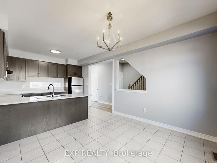 Photo 7 at 9 Matthewson Avenue, Bradford, Bradford West Gwillimbury