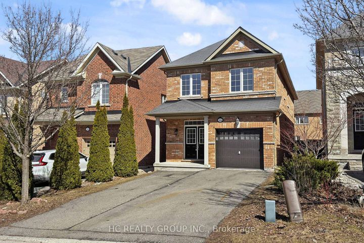 Photo 1 at 206 Wolf Creek Crescent, Patterson, Vaughan
