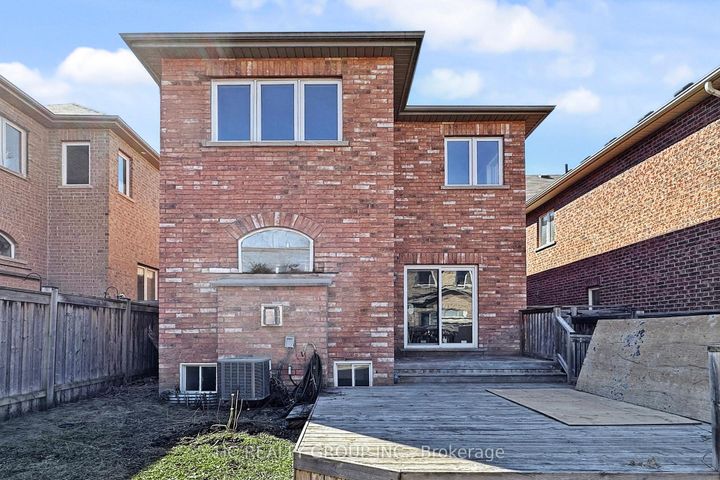 Photo 41 at 206 Wolf Creek Crescent, Patterson, Vaughan