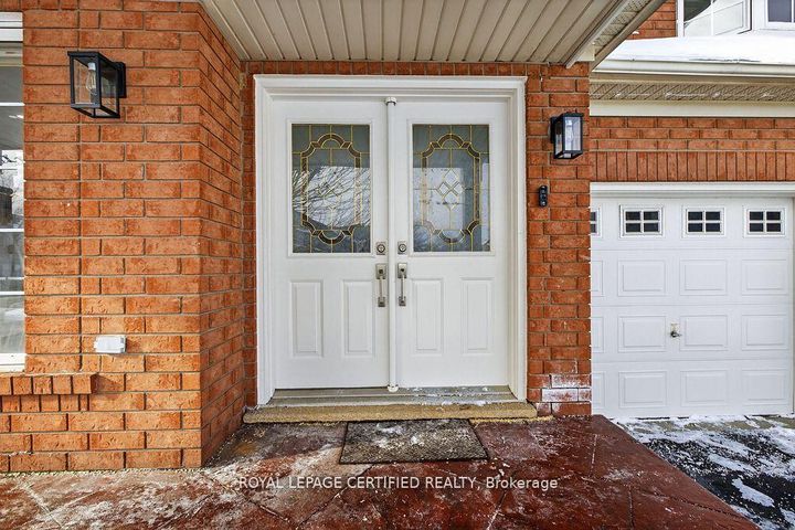 Photo 2 at 10 Verona Drive, Vales of Castlemore, Brampton