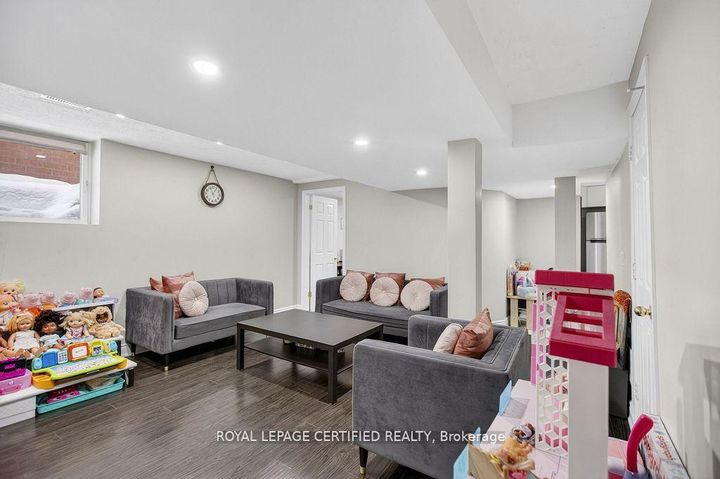 Photo 36 at 10 Verona Drive, Vales of Castlemore, Brampton