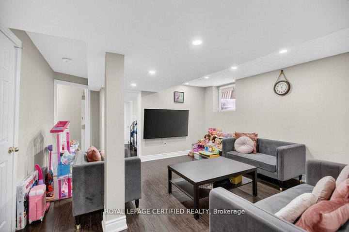 Photo 37 at 10 Verona Drive, Vales of Castlemore, Brampton