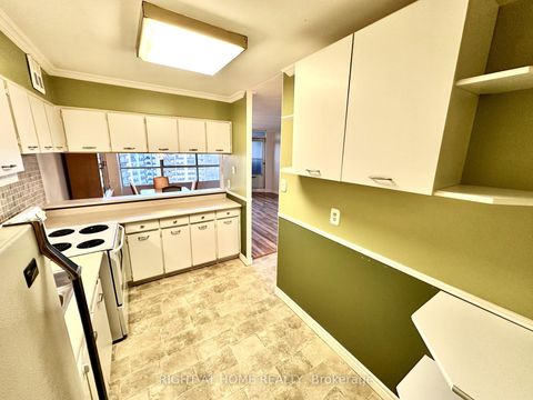 Photo 5 at 1806 - 10 Martha Eaton Way S, Amesbury, Toronto