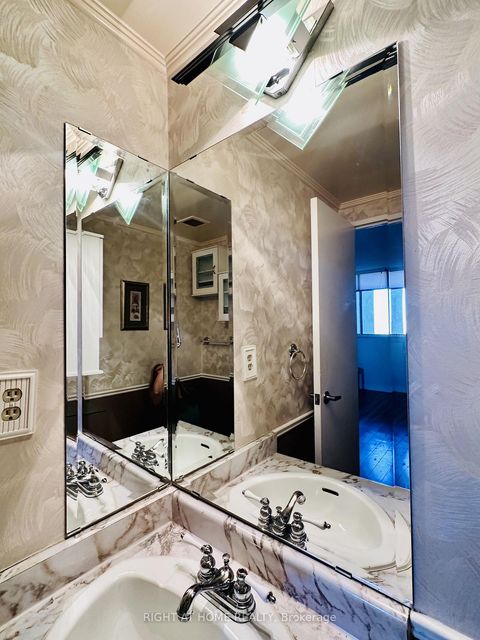 Photo 11 at 1806 - 10 Martha Eaton Way S, Amesbury, Toronto