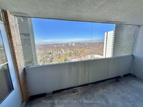 Photo 15 at 1806 - 10 Martha Eaton Way S, Amesbury, Toronto