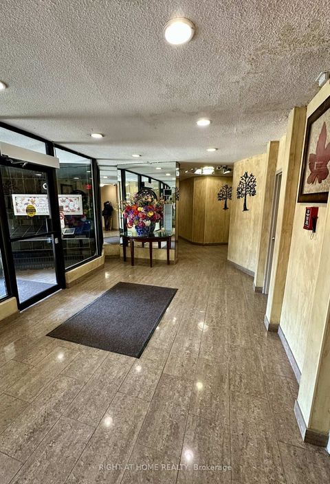 Photo 18 at 1806 - 10 Martha Eaton Way S, Amesbury, Toronto