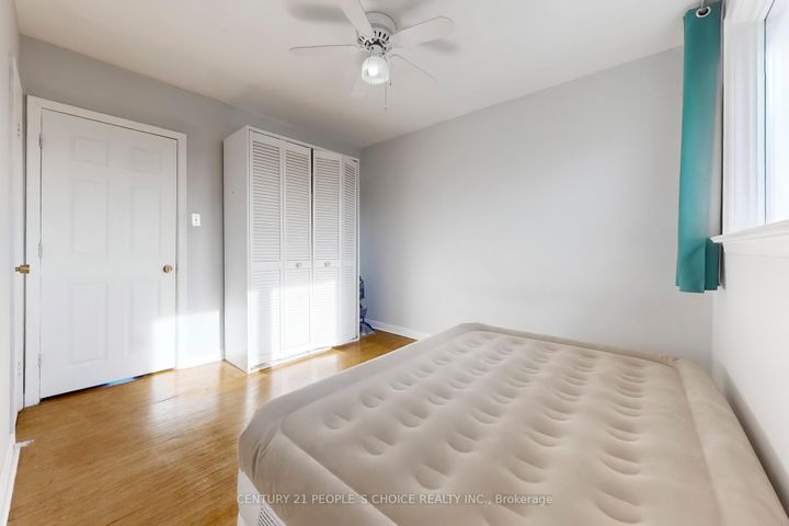 Photo 17 at 35 Westhumber Boulevard, Clairville, Toronto