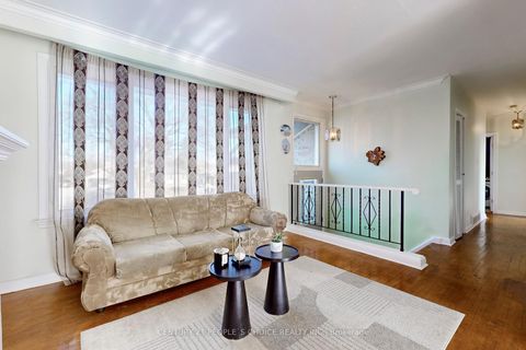 Photo 6 at 35 Westhumber Boulevard, Clairville, Toronto