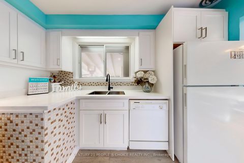 Photo 14 at 35 Westhumber Boulevard, Clairville, Toronto