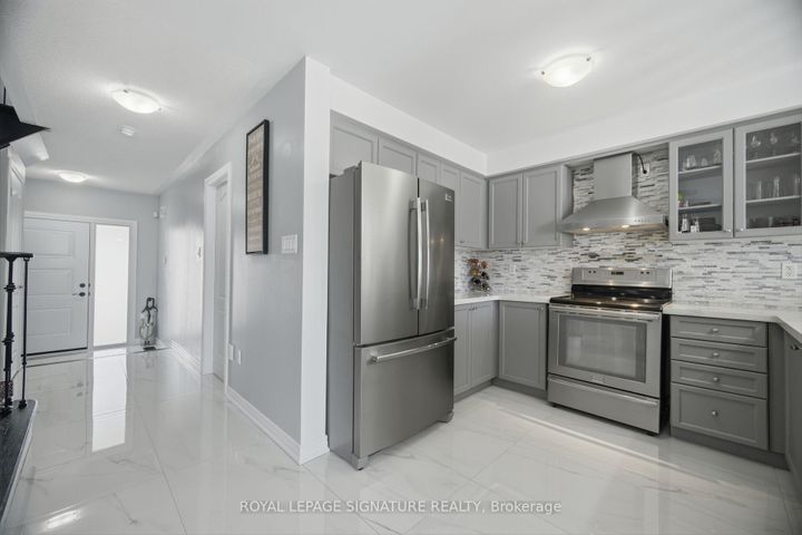 Photo 6 at 7 Cedarbrook Road, Wellington, Brampton