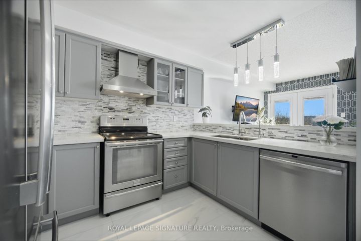 Photo 9 at 7 Cedarbrook Road, Wellington, Brampton