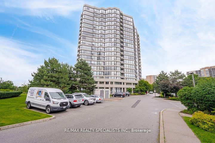 Photo 1 at 805 - 5 Rowntree Road N, Jamestown, Toronto