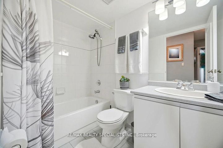 Photo 24 at 805 - 5 Rowntree Road N, Jamestown, Toronto